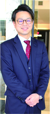 店長 岡本尚平