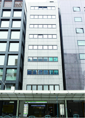 イシズミ本社ビル
