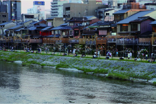 鴨川納涼床